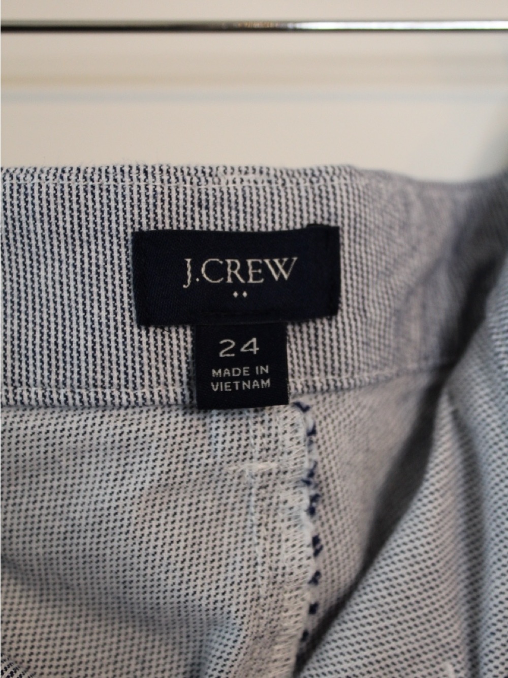 J. Crew Women's Blue White Stripe Lizzie Patch Pocket Shorts - Size 24 - Picture 3 of 4